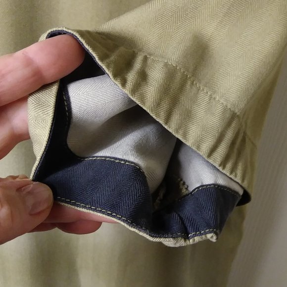 TOMMY BAHAMA TROPICAL HAWAIIAN SILK BUTTON DOWN - Picture 4 of 9